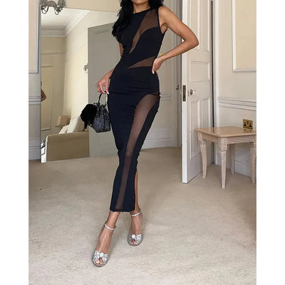 Nyxella - Robe Midi Unie à Découpes